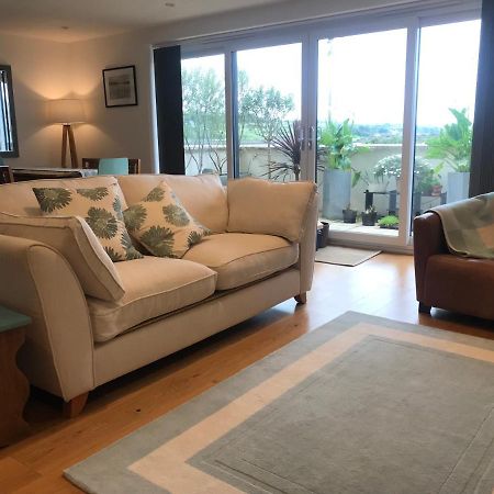 Modern Apartment With Stunning Views, Close To Amenities And St Ives Hayle Extérieur photo